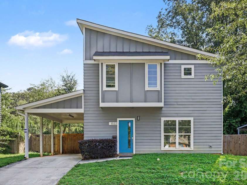 1522 Wembley Drive, Charlotte, NC 28205.  MLS# CAR4419781, YatesRealty ID 48611. Front View