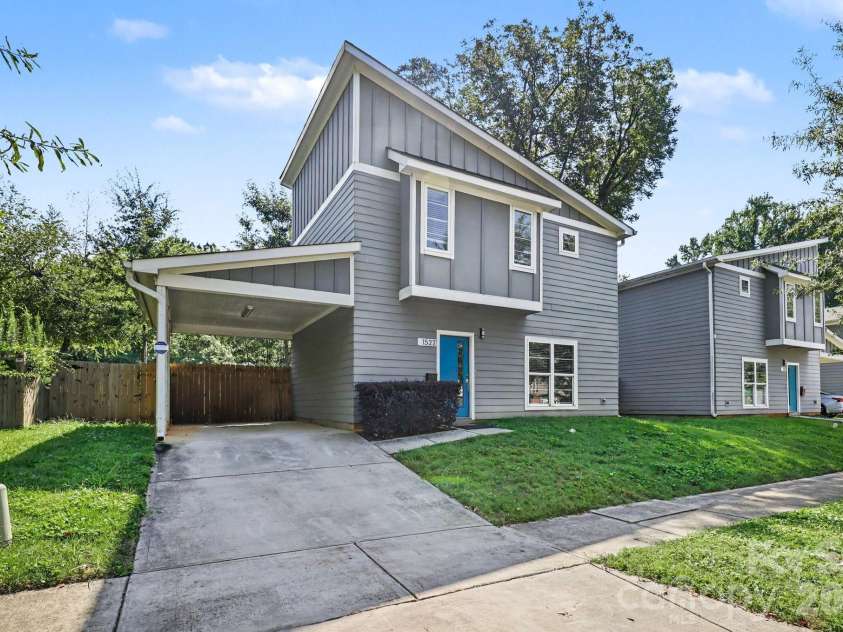 1522 Wembley Drive, Charlotte, NC 28205.  MLS# CAR4419781, YatesRealty ID 48611. Front View