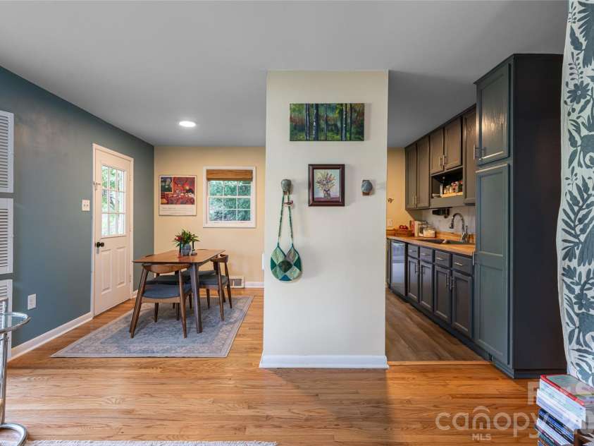 246 North Fork Road, Black Mountain, NC 28711.  MLS# CAR4412318, YatesRealty ID 48612. 