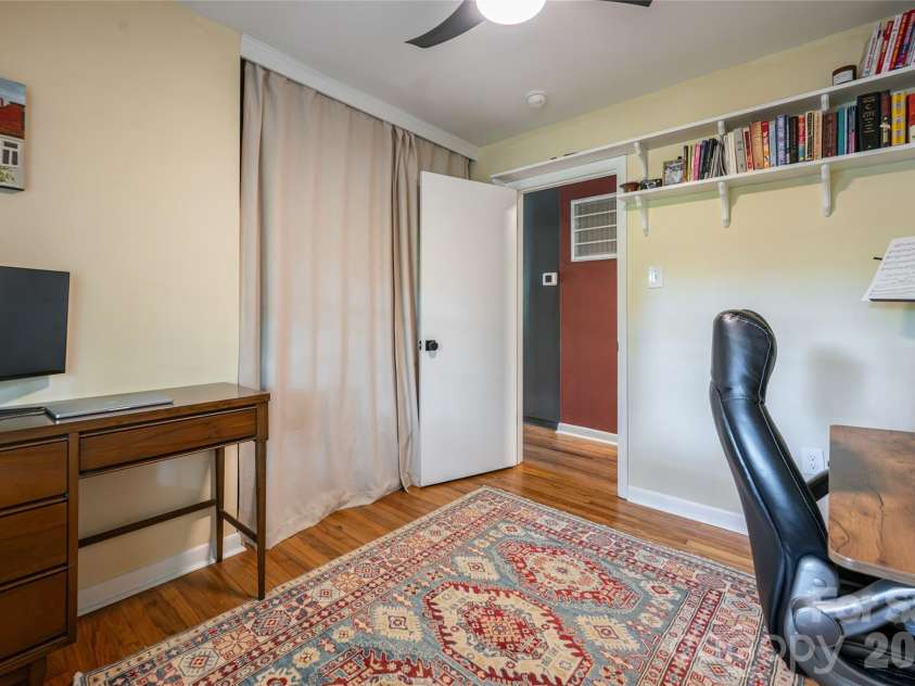 246 North Fork Road, Black Mountain, NC 28711.  MLS# CAR4412318, YatesRealty ID 48612. 