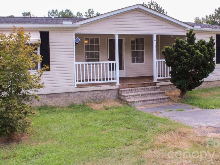 4171 Old Hills Bridge Road, Enoree, SC 29335.  MLS# CAR4421153, YatesRealty ID 48613. 