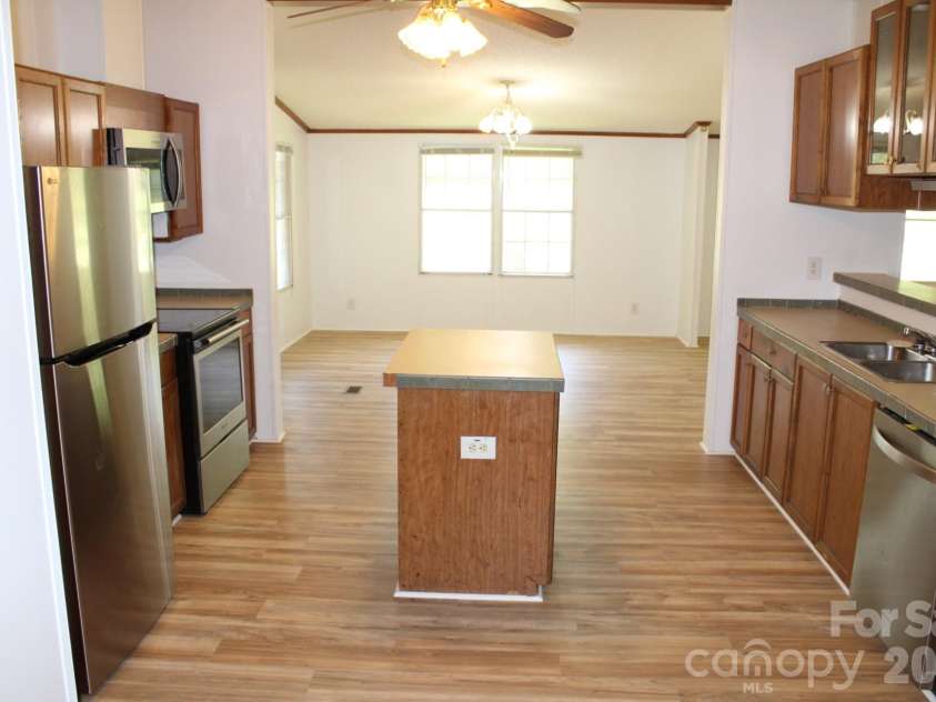 4171 Old Hills Bridge Road, Enoree, SC 29335.  MLS# CAR4421153, YatesRealty ID 48613. 