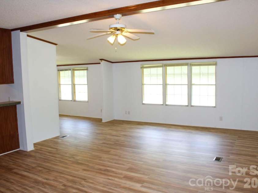 4171 Old Hills Bridge Road, Enoree, SC 29335.  MLS# CAR4421153, YatesRealty ID 48613. 