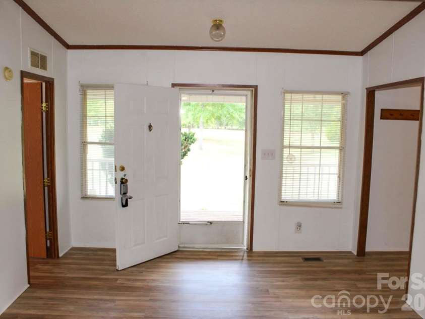 4171 Old Hills Bridge Road, Enoree, SC 29335.  MLS# CAR4421153, YatesRealty ID 48613. 