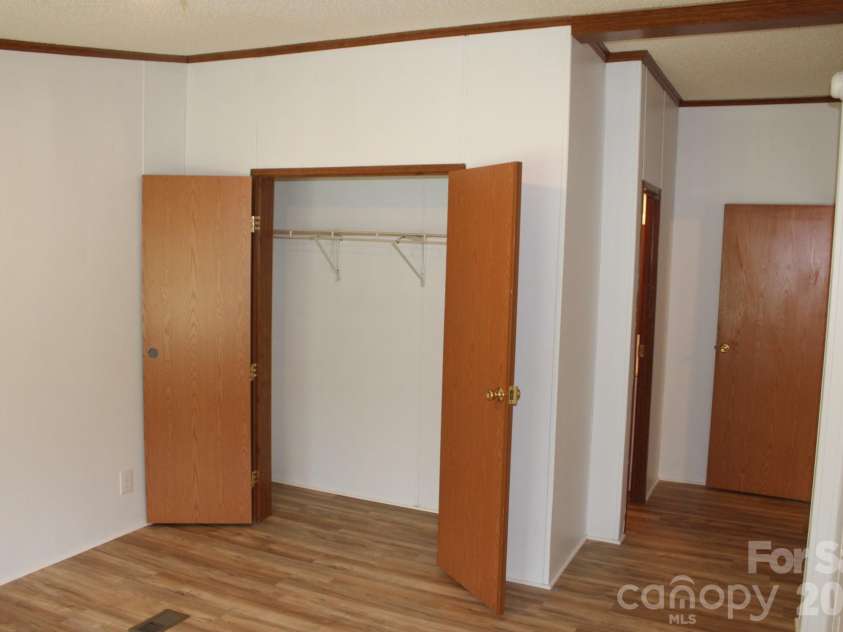 4171 Old Hills Bridge Road, Enoree, SC 29335.  MLS# CAR4421153, YatesRealty ID 48613. 