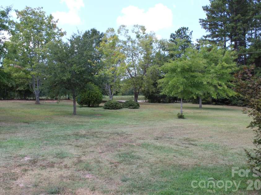 4171 Old Hills Bridge Road, Enoree, SC 29335.  MLS# CAR4421153, YatesRealty ID 48613. 