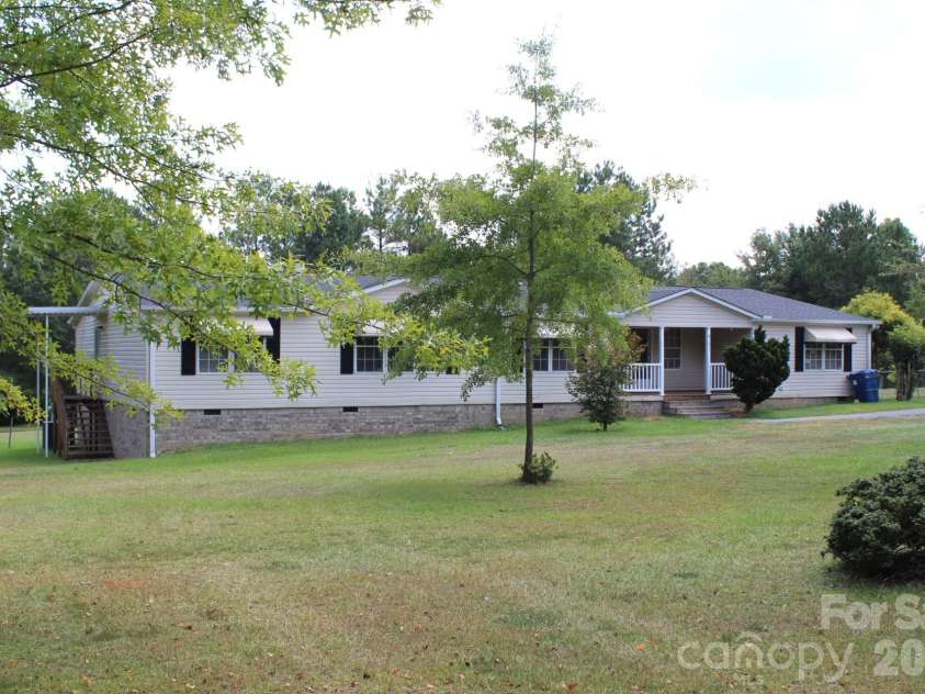 4171 Old Hills Bridge Road, Enoree, SC 29335.  MLS# CAR4421153, YatesRealty ID 48613. 