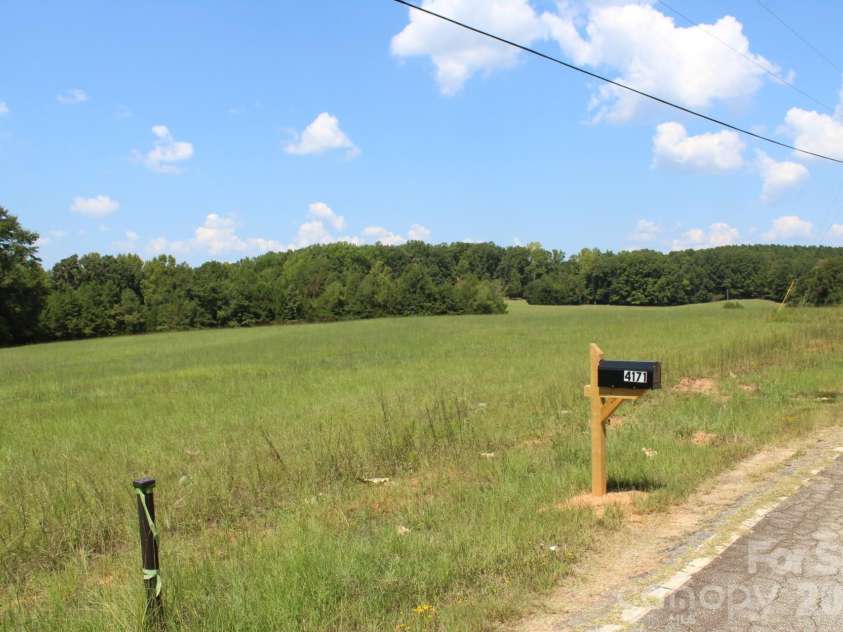 4171 Old Hills Bridge Road, Enoree, SC 29335.  MLS# CAR4421153, YatesRealty ID 48613. 