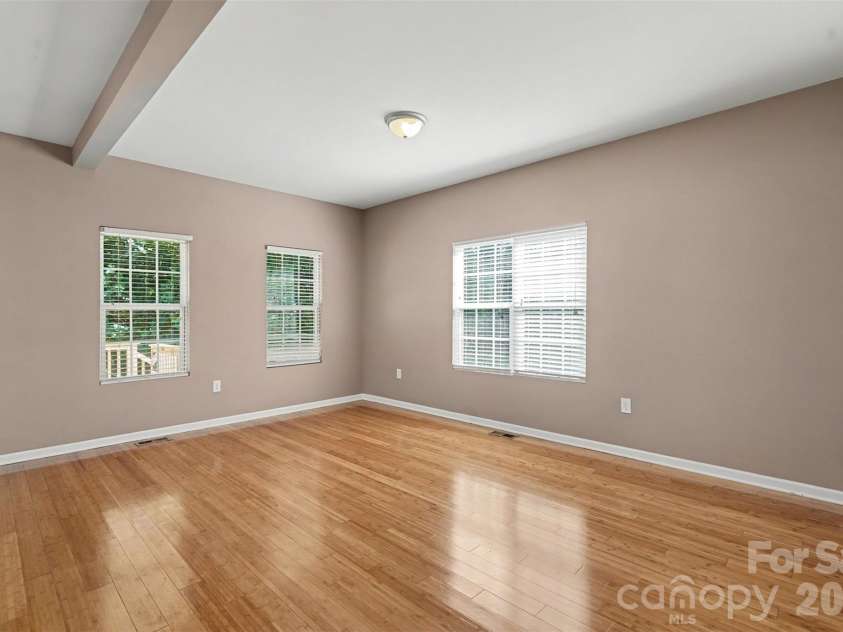 145 High Bluff Circle, Mooresville, NC 28115.  MLS# CAR4420838, YatesRealty ID 48615. 