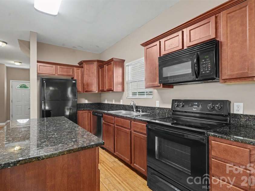 145 High Bluff Circle, Mooresville, NC 28115.  MLS# CAR4420838, YatesRealty ID 48615. 