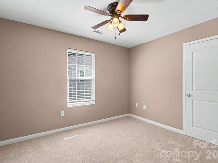 145 High Bluff Circle, Mooresville, NC 28115.  MLS# CAR4420838, YatesRealty ID 48615. 