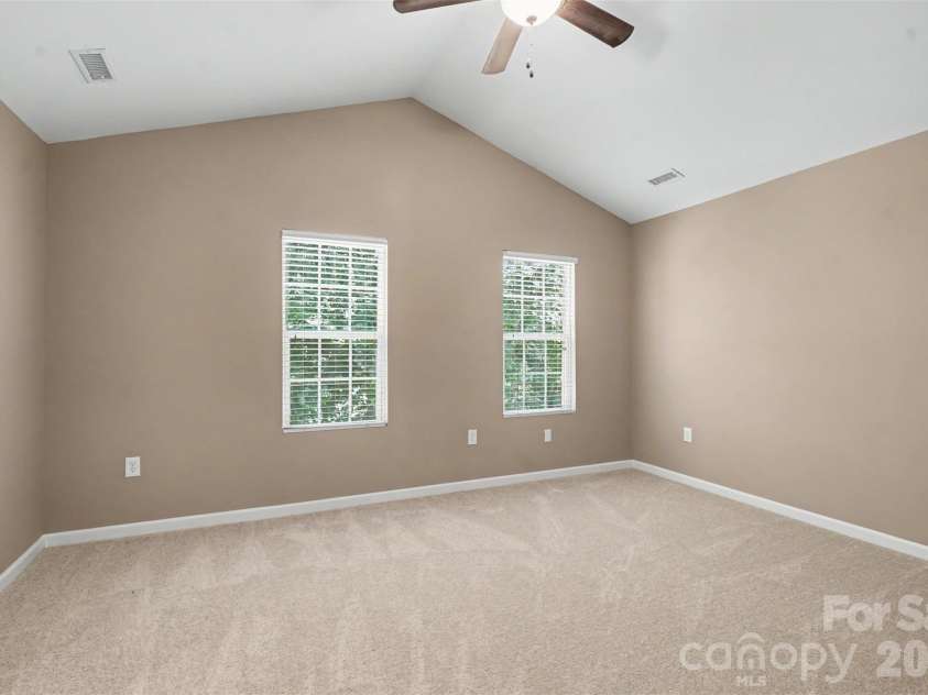 145 High Bluff Circle, Mooresville, NC 28115.  MLS# CAR4420838, YatesRealty ID 48615. 
