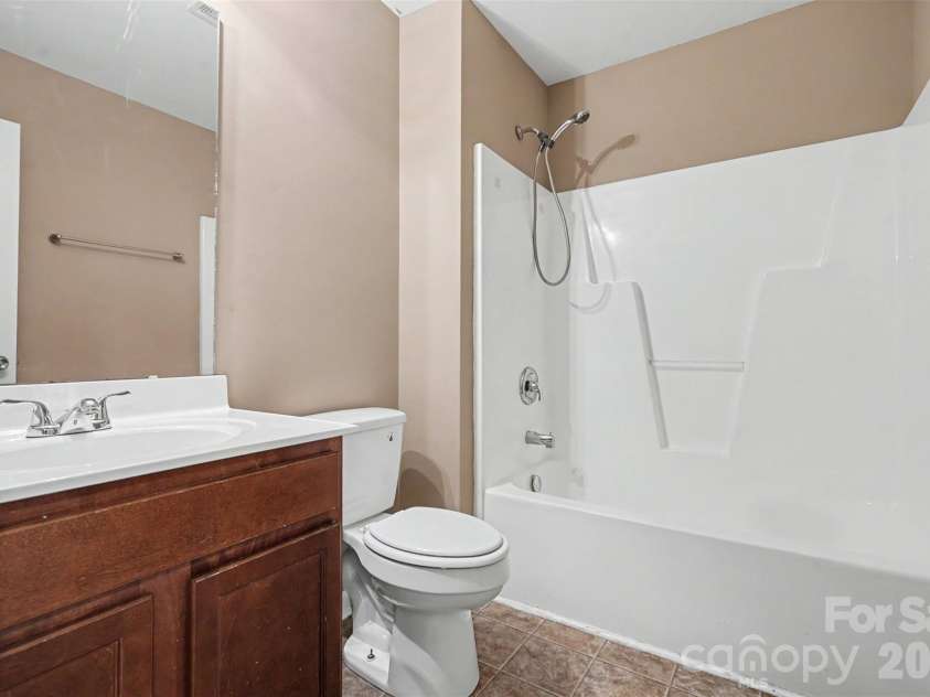 145 High Bluff Circle, Mooresville, NC 28115.  MLS# CAR4420838, YatesRealty ID 48615. 