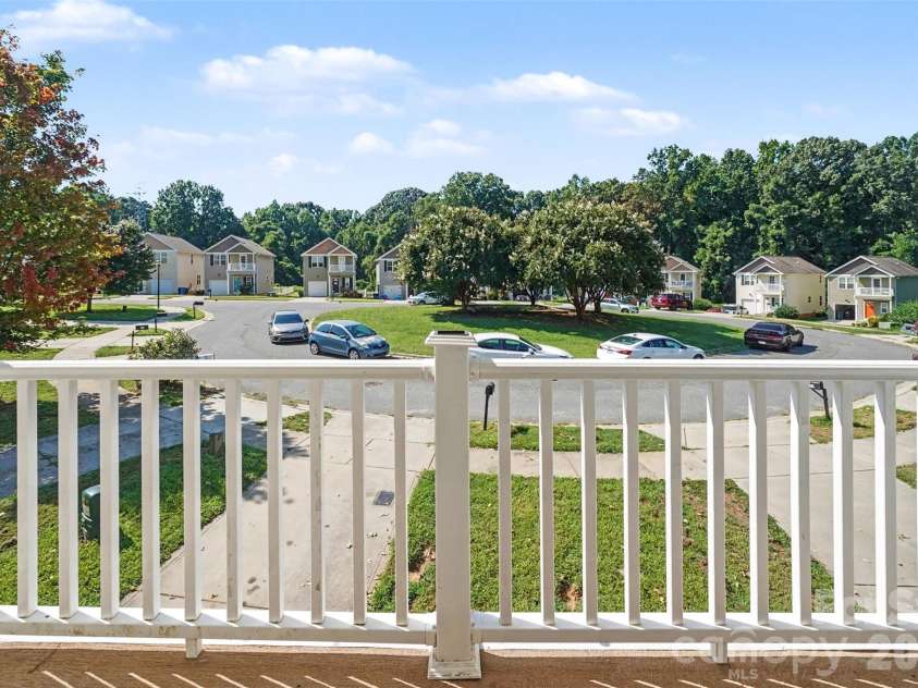 145 High Bluff Circle, Mooresville, NC 28115.  MLS# CAR4420838, YatesRealty ID 48615. 