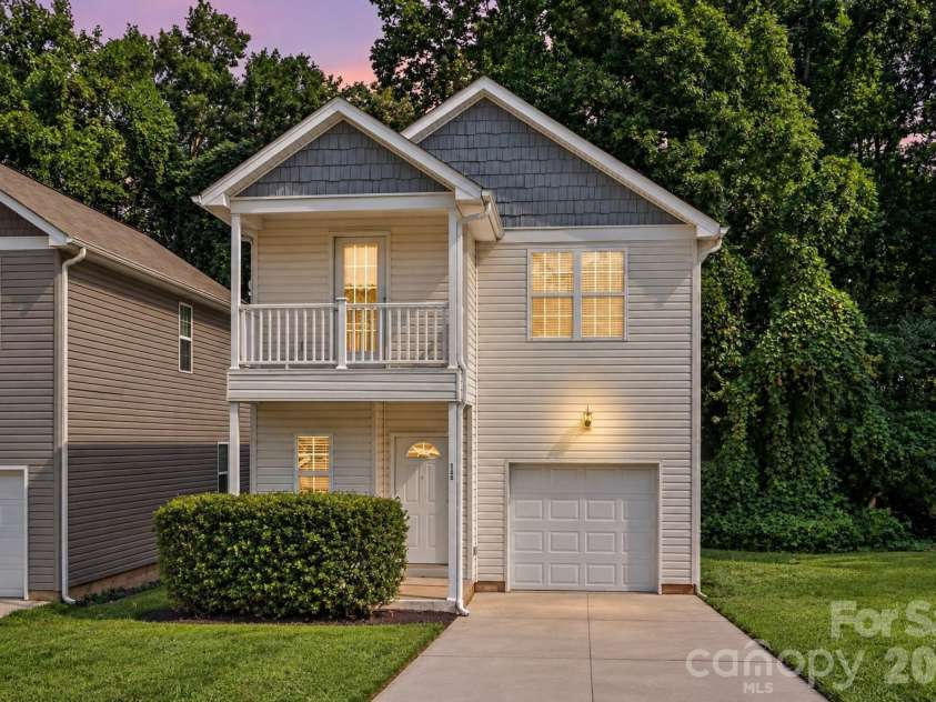 145 High Bluff Circle, Mooresville, NC 28115.  MLS# CAR4420838, YatesRealty ID 48615. 