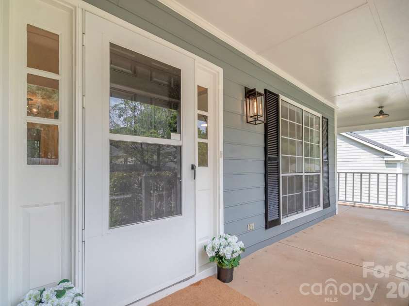 8314 David Lee Lane, Charlotte, NC 28227.  MLS# CAR4420448, YatesRealty ID 48617. Exterior frontal