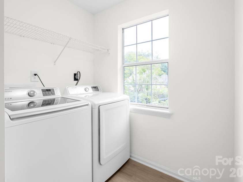 8314 David Lee Lane, Charlotte, NC 28227.  MLS# CAR4420448, YatesRealty ID 48617. Laundry