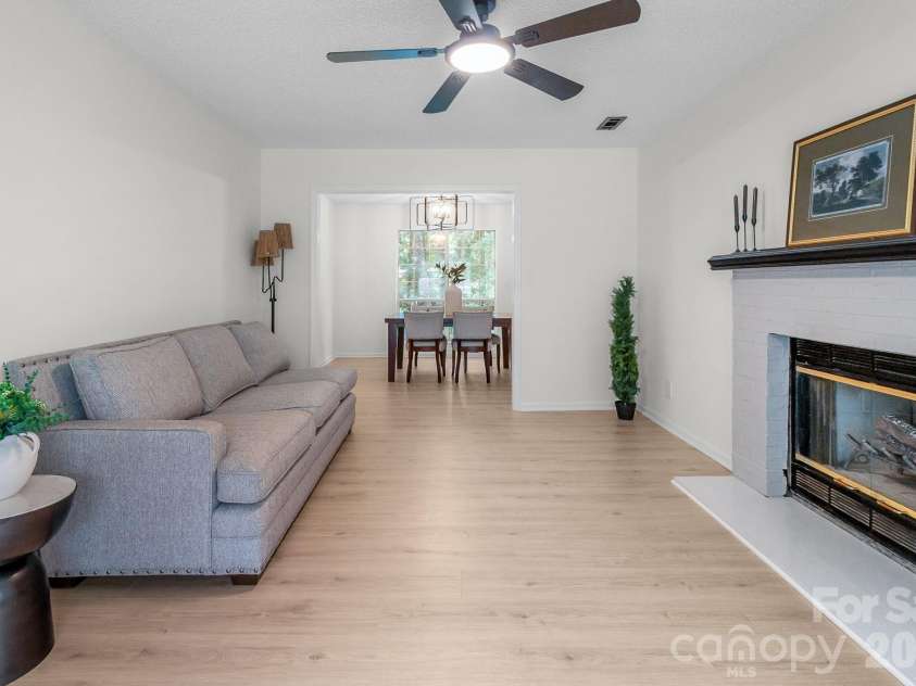 8314 David Lee Lane, Charlotte, NC 28227.  MLS# CAR4420448, YatesRealty ID 48617. Living room