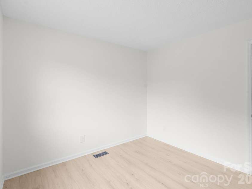 8314 David Lee Lane, Charlotte, NC 28227.  MLS# CAR4420448, YatesRealty ID 48617. Room3