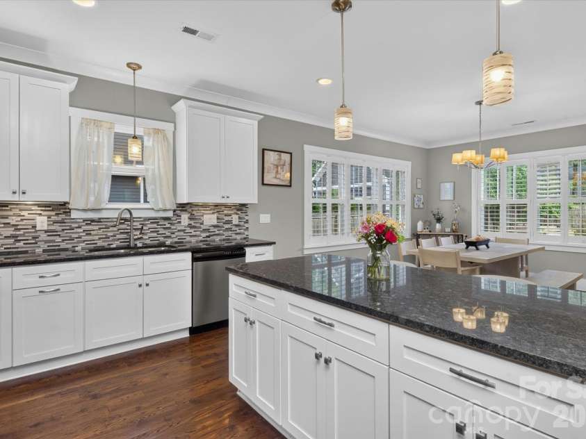 2714 Duncan Avenue, Charlotte, NC 28205.  MLS# CAR4404528, YatesRealty ID 48618. 