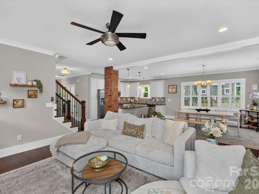 2714 Duncan Avenue, Charlotte, NC 28205.  MLS# CAR4404528, YatesRealty ID 48618. 