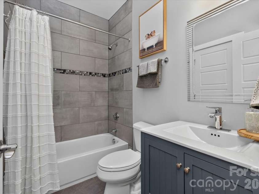 2714 Duncan Avenue, Charlotte, NC 28205.  MLS# CAR4404528, YatesRealty ID 48618. 