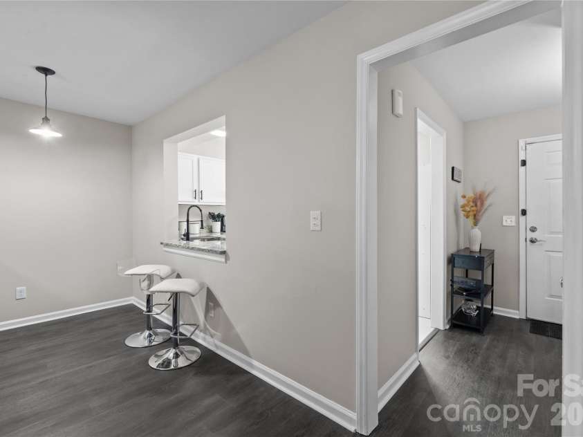 8407 Rust Wood Place, Charlotte, NC 28227.  MLS# CAR4415712, YatesRealty ID 48619. 