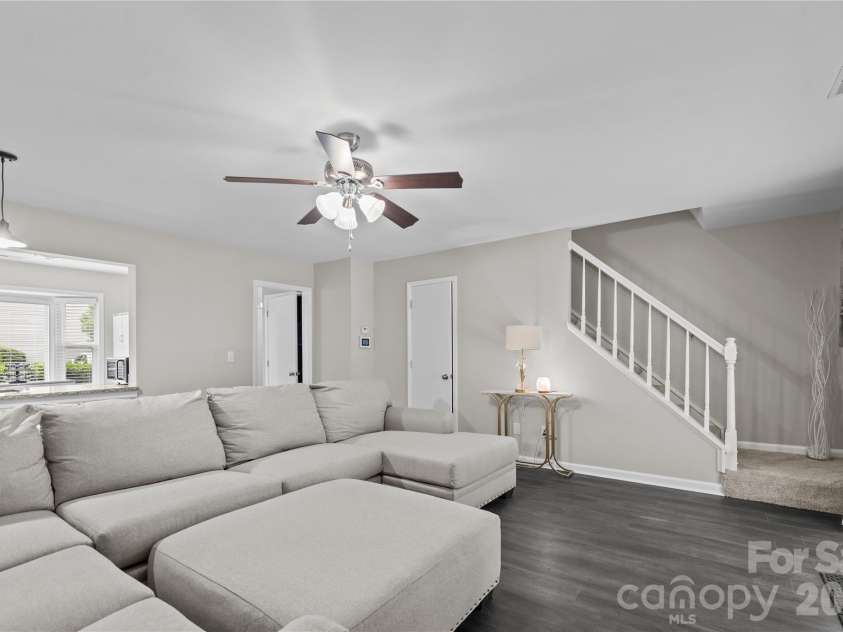 8407 Rust Wood Place, Charlotte, NC 28227.  MLS# CAR4415712, YatesRealty ID 48619. 