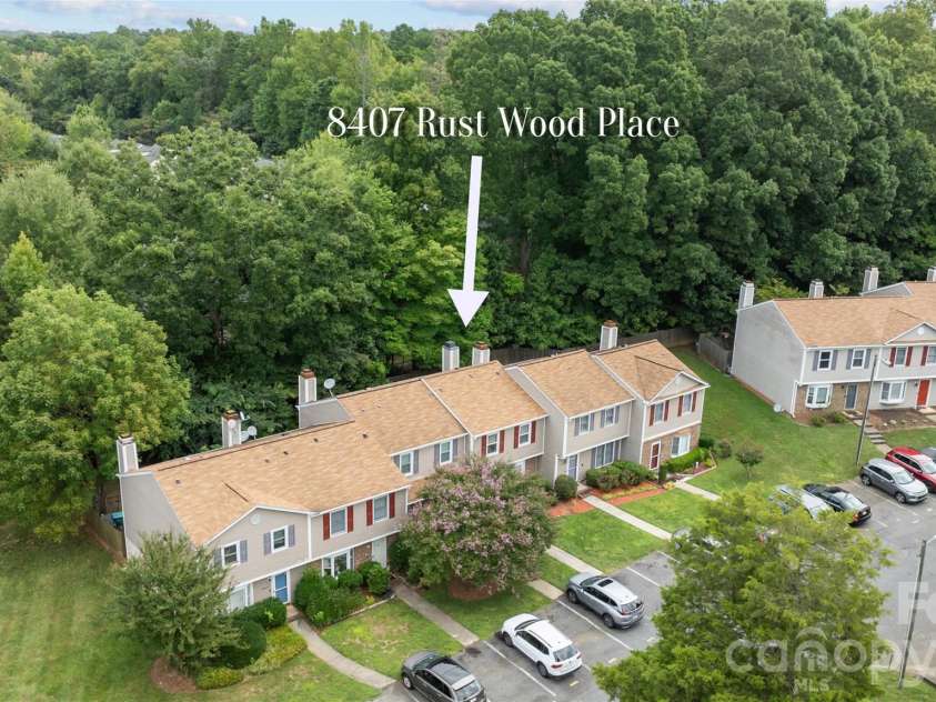 8407 Rust Wood Place, Charlotte, NC 28227.  MLS# CAR4415712, YatesRealty ID 48619. 