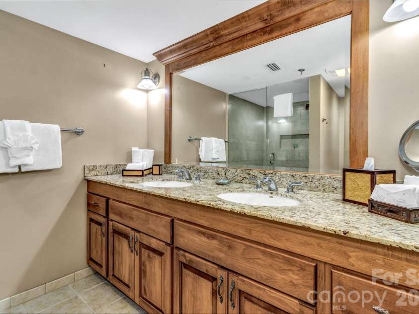 119 Bowling Park Road, Asheville, NC 28803.  MLS# CAR4336205, YatesRealty ID 4862. 