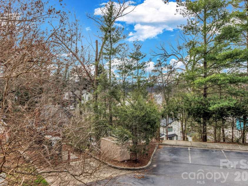 119 Bowling Park Road, Asheville, NC 28803.  MLS# CAR4336205, YatesRealty ID 4862. 