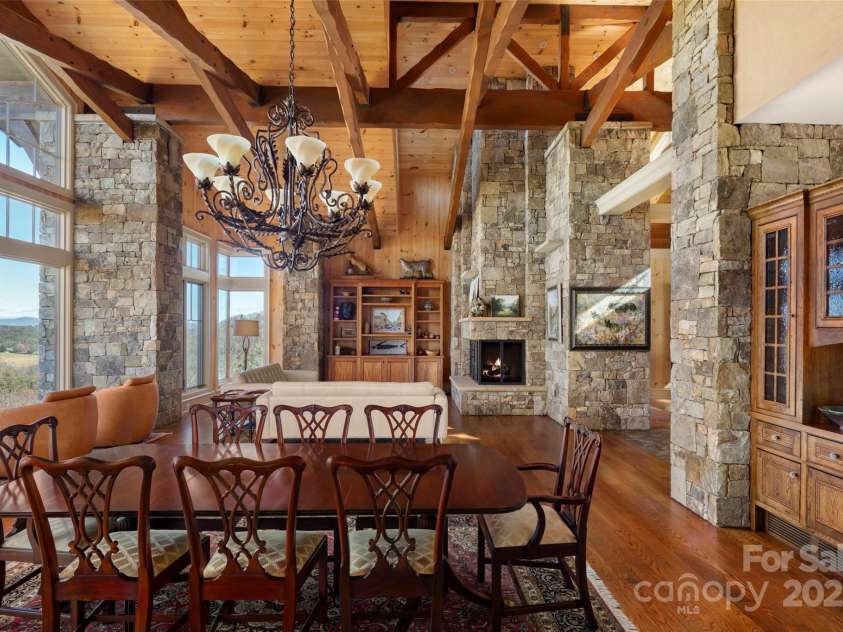 1547 Walnut Cove Road, Hendersonville, NC 28739.  MLS# CAR4326840, YatesRealty ID 4862. 