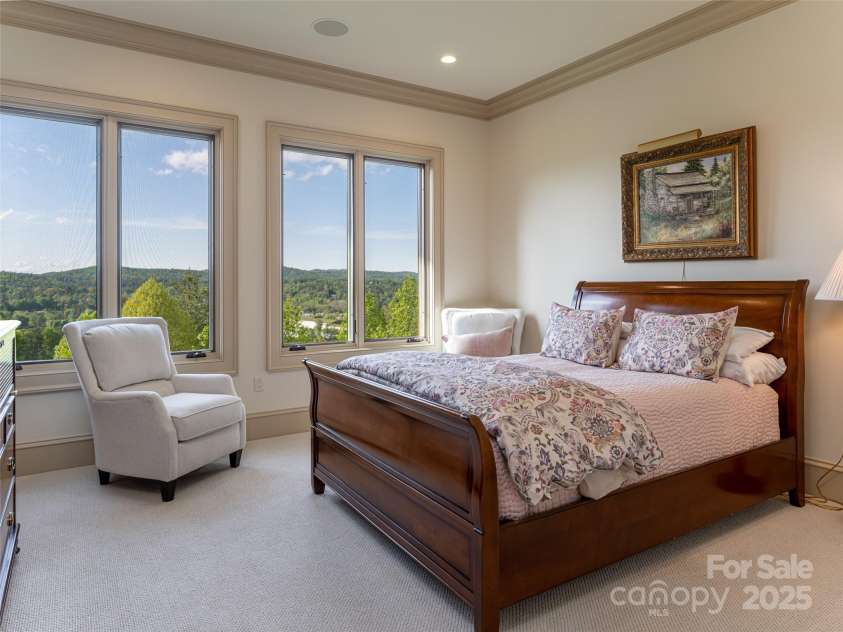 1547 Walnut Cove Road, Hendersonville, NC 28739.  MLS# CAR4326840, YatesRealty ID 4862. 