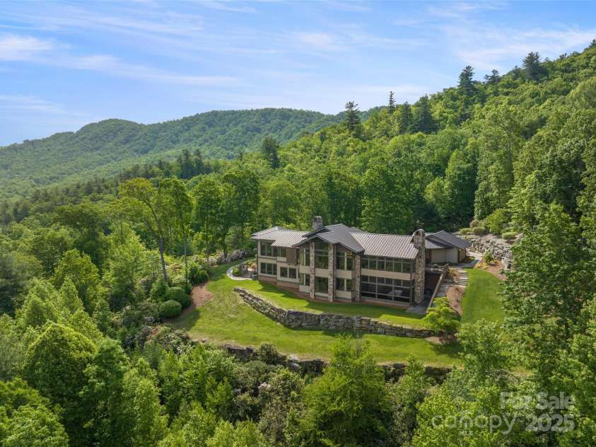 1547 Walnut Cove Road, Hendersonville, NC 28739.  MLS# CAR4326840, YatesRealty ID 4862. 