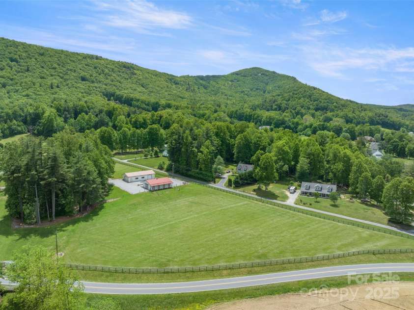 1547 Walnut Cove Road, Hendersonville, NC 28739.  MLS# CAR4326840, YatesRealty ID 4862. 