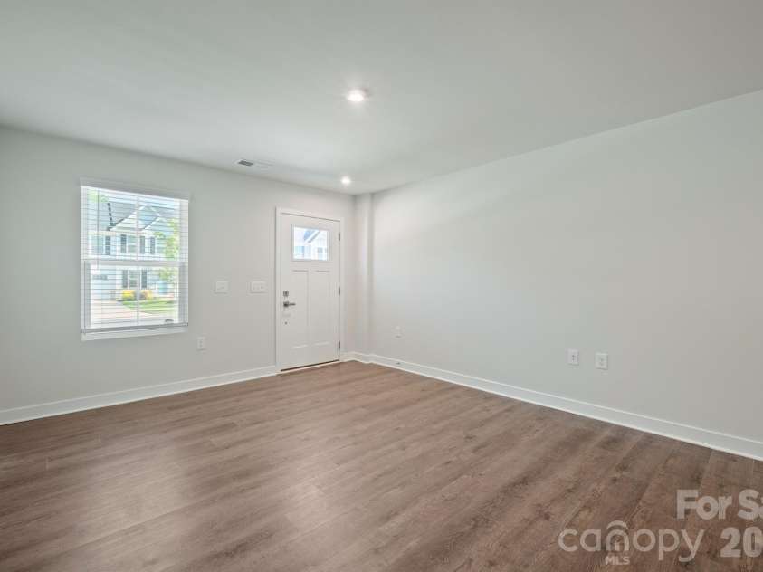 111 Skylar View Way, Troutman, NC 28166.  MLS# CAR4419995, YatesRealty ID 48620. 