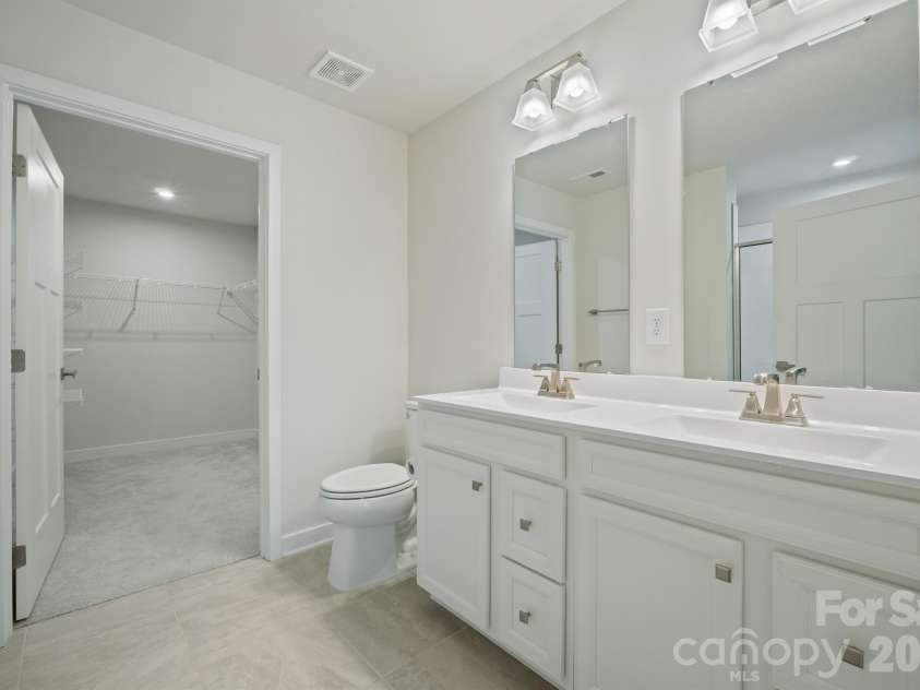 111 Skylar View Way, Troutman, NC 28166.  MLS# CAR4419995, YatesRealty ID 48620. 