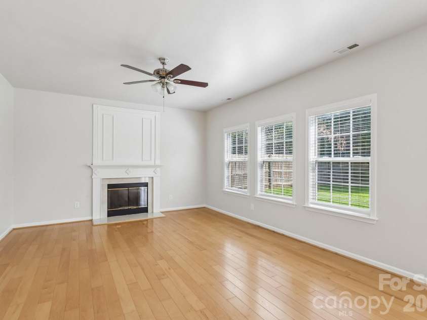 1915 Dundalk Road, Charlotte, NC 28270.  MLS# CAR4420789, YatesRealty ID 48621. 