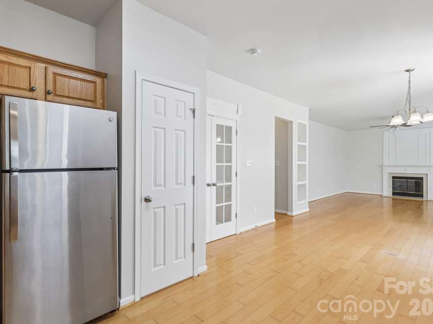 1915 Dundalk Road, Charlotte, NC 28270.  MLS# CAR4420789, YatesRealty ID 48621. 