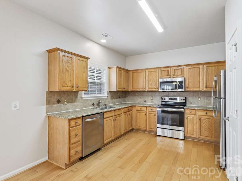 1915 Dundalk Road, Charlotte, NC 28270.  MLS# CAR4420789, YatesRealty ID 48621. 