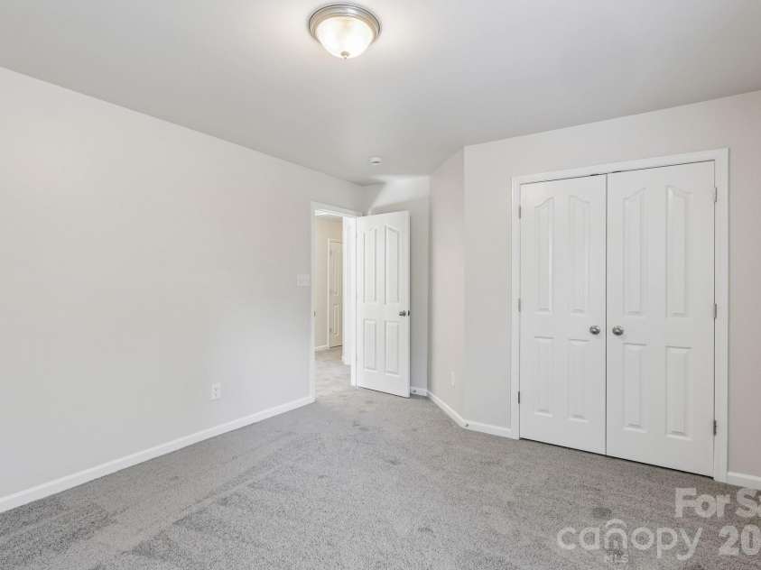 1915 Dundalk Road, Charlotte, NC 28270.  MLS# CAR4420789, YatesRealty ID 48621. 
