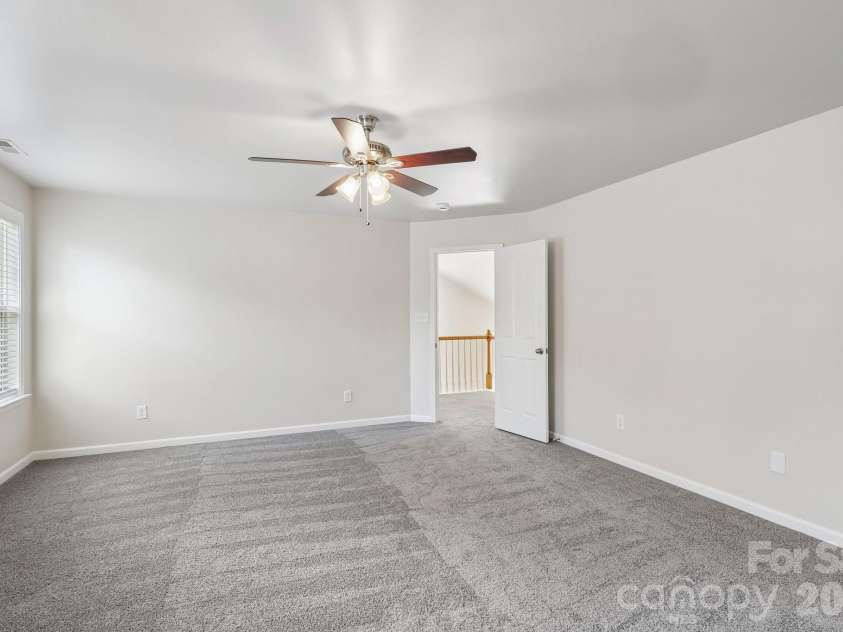 1915 Dundalk Road, Charlotte, NC 28270.  MLS# CAR4420789, YatesRealty ID 48621. 