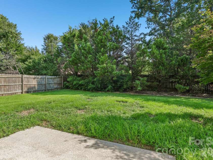 1915 Dundalk Road, Charlotte, NC 28270.  MLS# CAR4420789, YatesRealty ID 48621. 