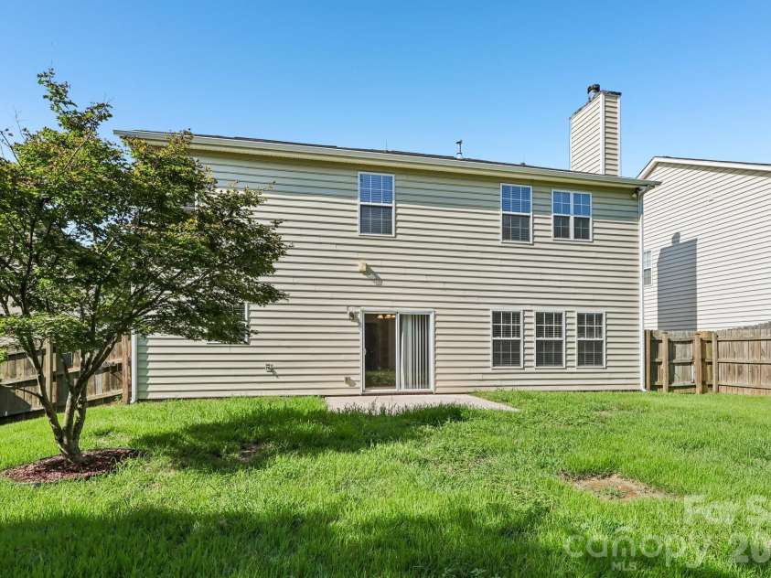 1915 Dundalk Road, Charlotte, NC 28270.  MLS# CAR4420789, YatesRealty ID 48621. 
