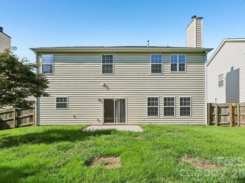 1915 Dundalk Road, Charlotte, NC 28270.  MLS# CAR4420789, YatesRealty ID 48621. 