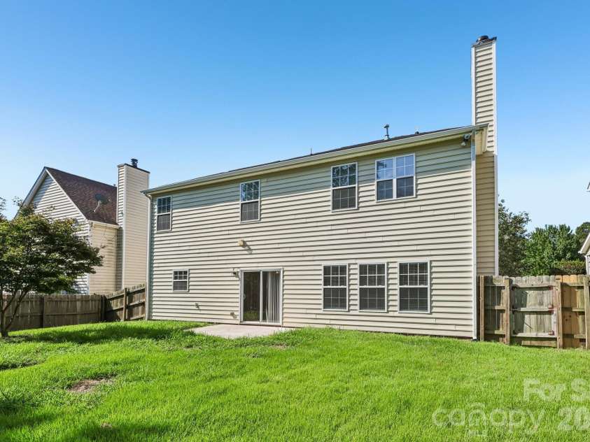 1915 Dundalk Road, Charlotte, NC 28270.  MLS# CAR4420789, YatesRealty ID 48621. 
