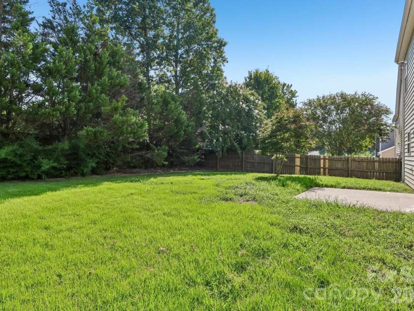 1915 Dundalk Road, Charlotte, NC 28270.  MLS# CAR4420789, YatesRealty ID 48621. 