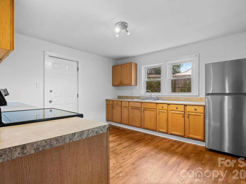 3221 1st Avenue Drive, Conover, NC 28613.  MLS# CAR4420987, YatesRealty ID 48624. 