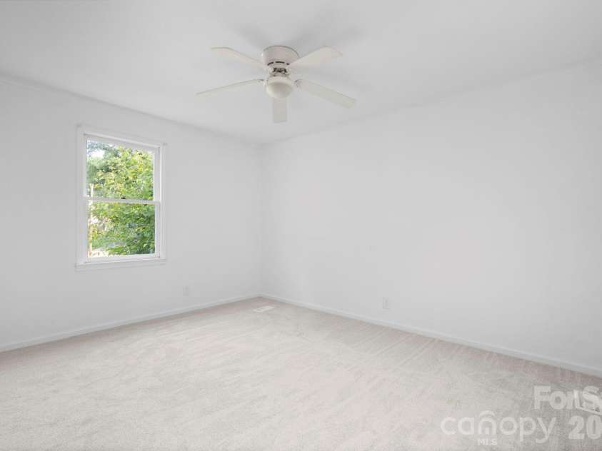 3221 1st Avenue Drive, Conover, NC 28613.  MLS# CAR4420987, YatesRealty ID 48624. 