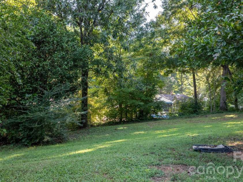 3221 1st Avenue Drive, Conover, NC 28613.  MLS# CAR4420987, YatesRealty ID 48624. 